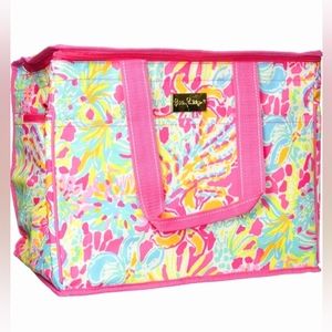 Lilly Pulitzer Insulated Beach Cooler Spot Ya Pink Colorway